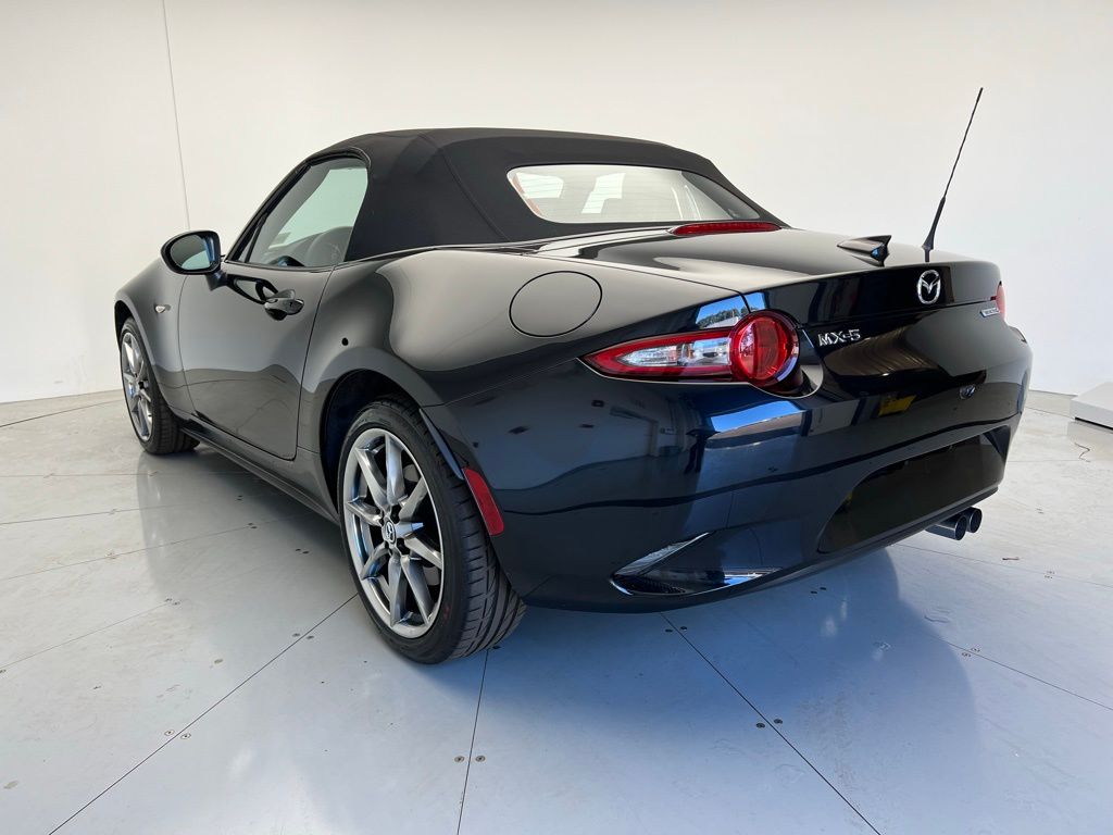 2023 Mazda MX-5 Miata Grand Touring 8