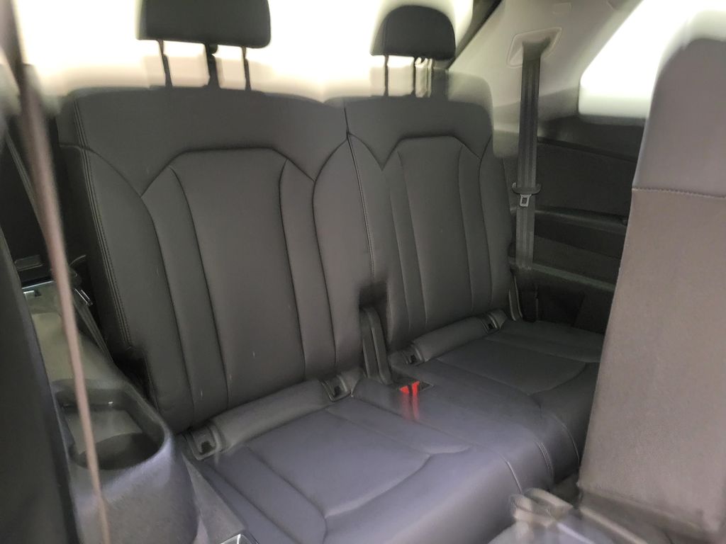 Thumbnail: 2023 Audi Q7 - 17