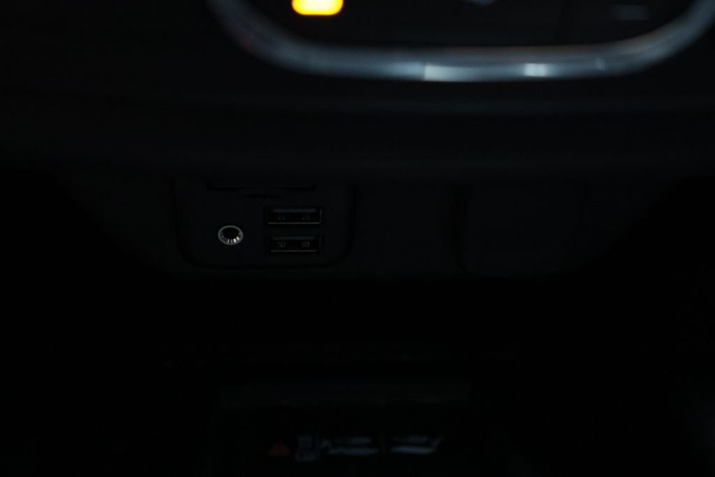 Thumbnail: 2023 Chevrolet Traverse - 27