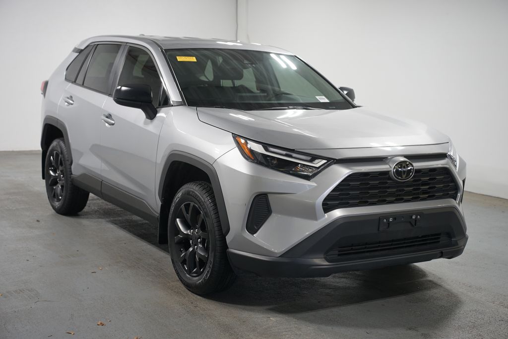 Thumbnail: 2024 Toyota RAV4 - 3