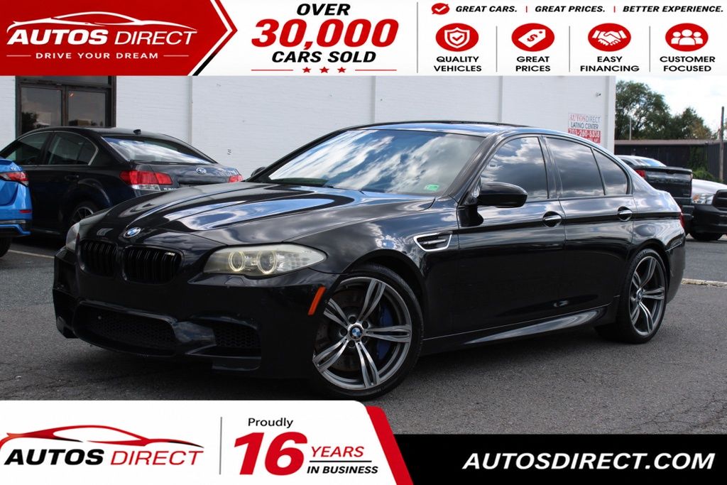 Black Sapphire Metallic 2013 BMW M5 Sedan Rear-Wheel Drive 7-Speed Automatic