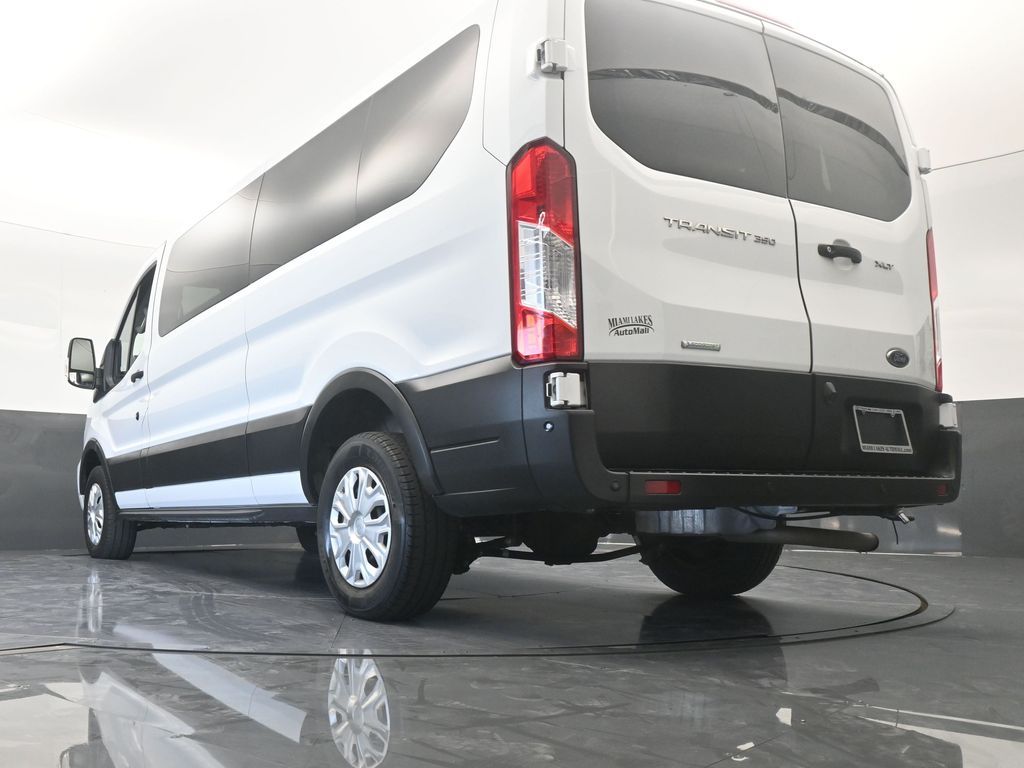 Used 2023 Oxford White Ford XLT image 53