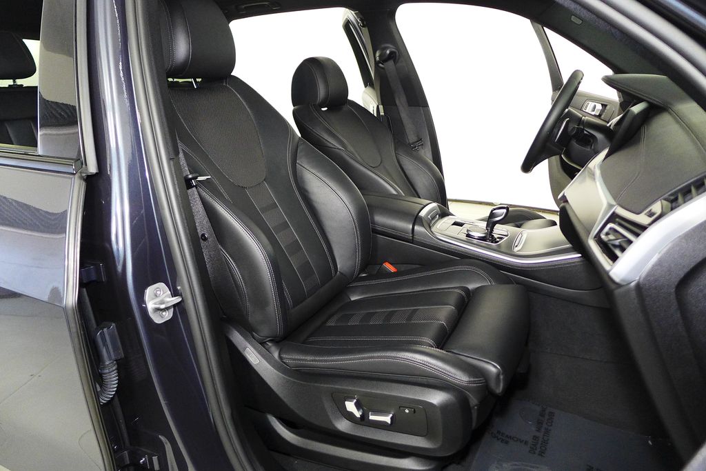 Thumbnail: 2022 BMW X5 - 19