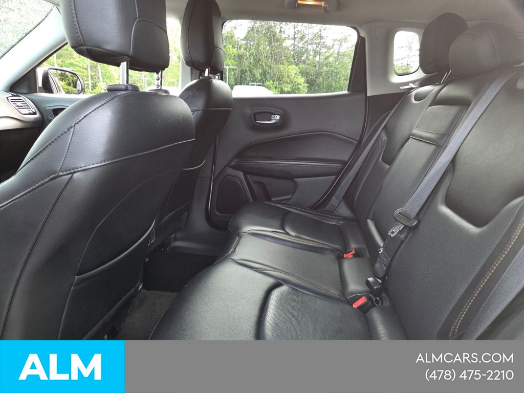 Used 2018 White Jeep Limited image 9