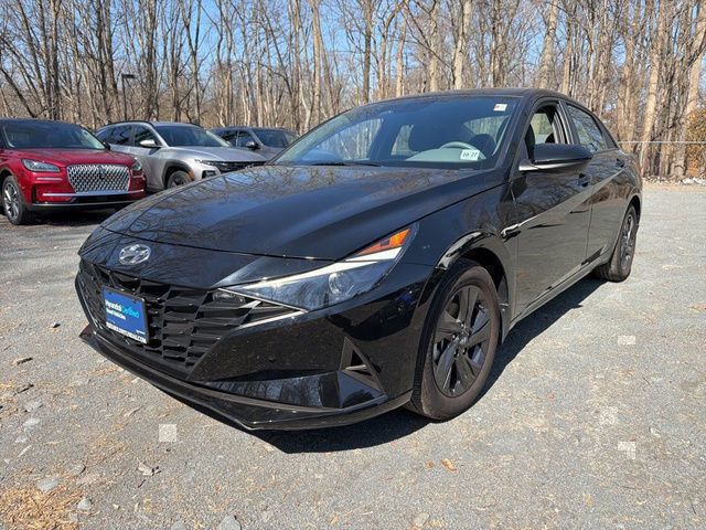 Phantom Black 2023 Hyundai Elantra Hybrid Blue FWD Sedan Front-Wheel Drive 6-Speed Dual Clutch