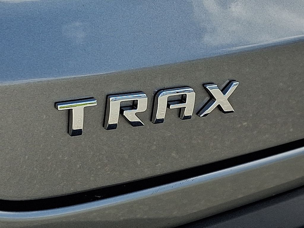 2025 Chevrolet Trax LT Gray at South Hills Kia