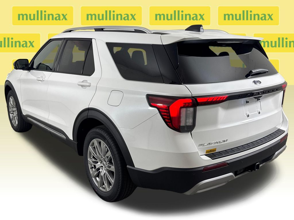 New 2026 White Ford Platinum image 4