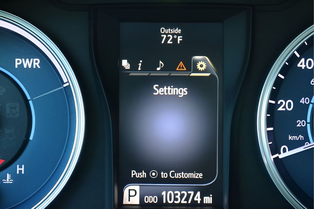 Used Car 2017 Toyota Camry Hybrid  Xle For Sale Under $20,000 In Austin, Texas