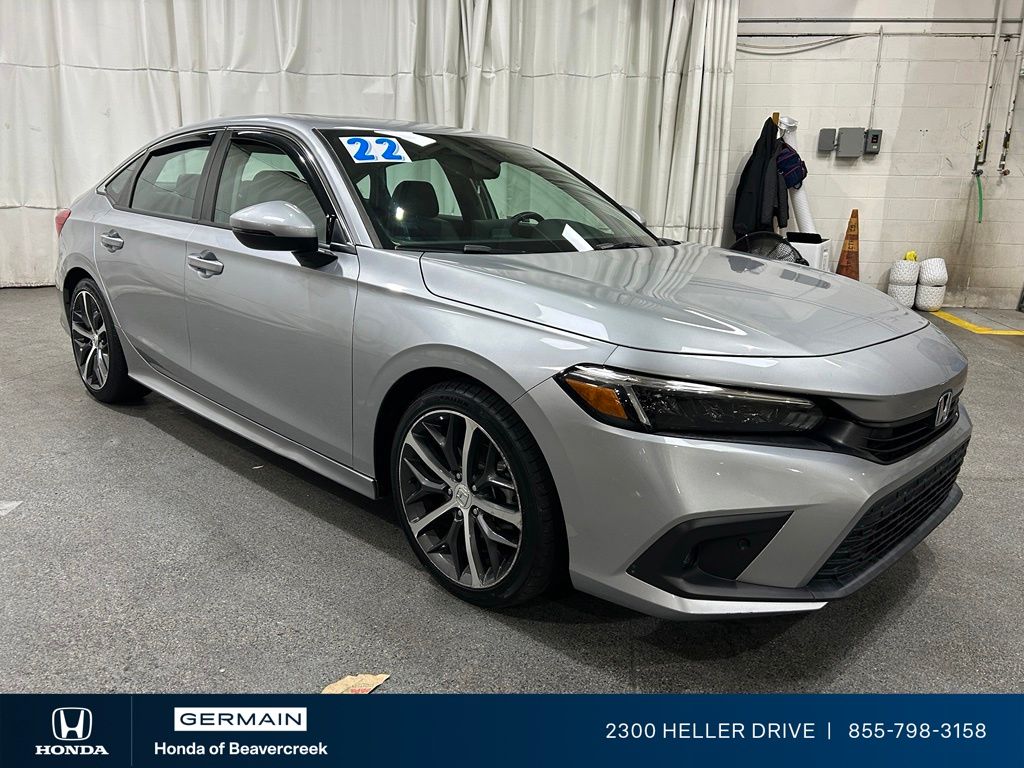 Used 2022 Silver Honda Touring image 2