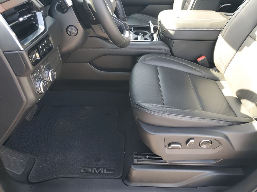 Used Car 2025 Gmc Yukon  Denali For Sale Under $80,000 In Austin, Texas