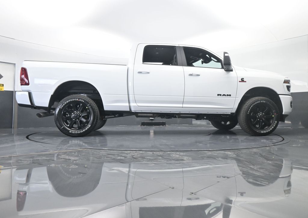 New 2026 Bright White Clearcoat Ram Laramie image 60
