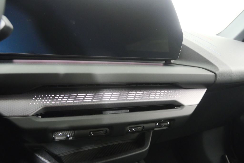 Thumbnail: 2025 BMW 2 Series - 22