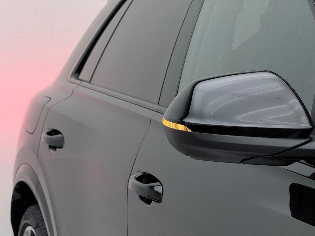 Thumbnail: 2026 Audi RS Q8 - 3