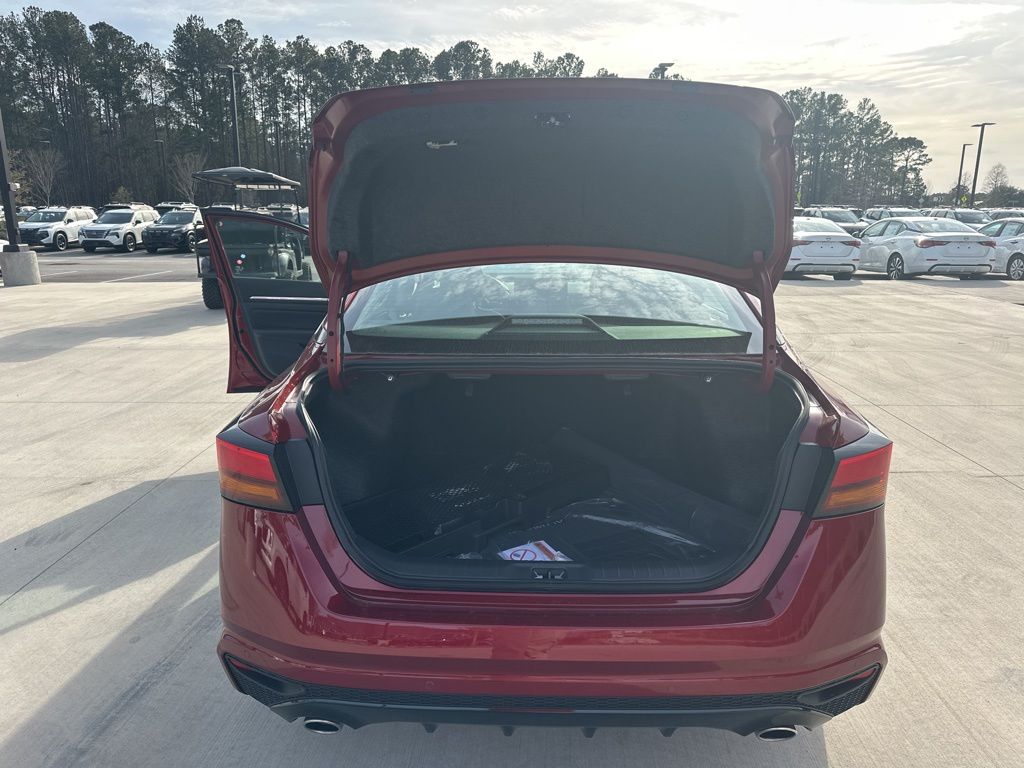 2025 Scarlet Ember Nissan Altima 2.5 SR FWD Sedan