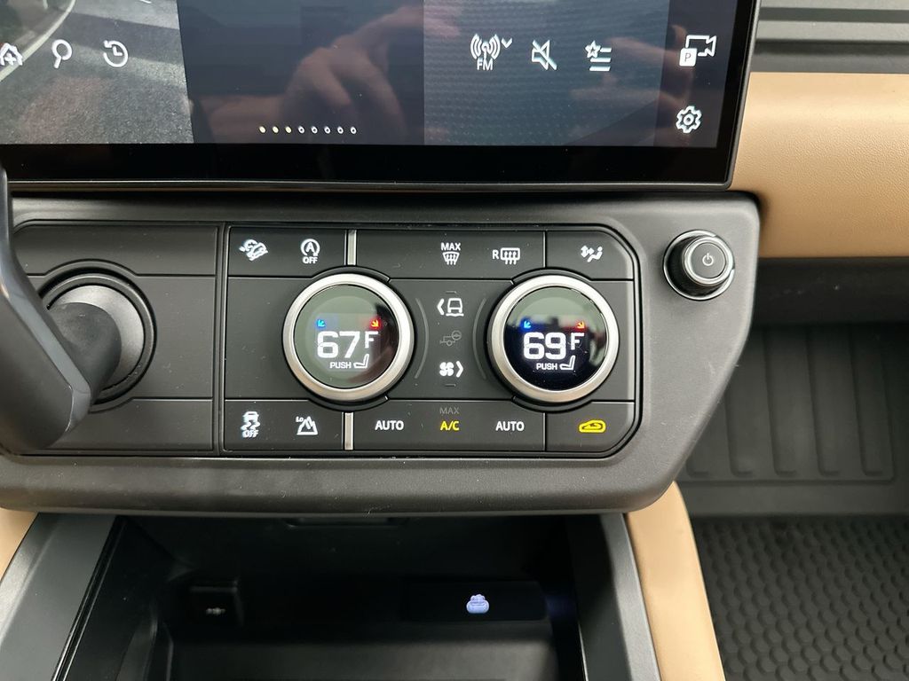 Thumbnail: 2026 Land Rover Defender - 13