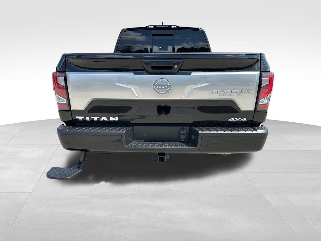 2024 Nissan Titan Platinum Reserve 24