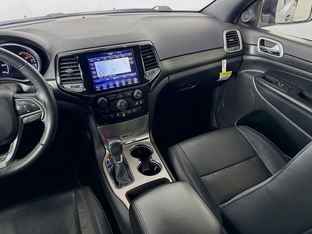 Thumbnail: 2021 Jeep Grand Cherokee - 22