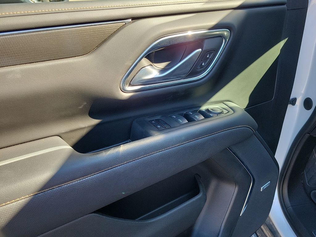 2023 GMC Yukon AT4 White at Brown Buick GMC