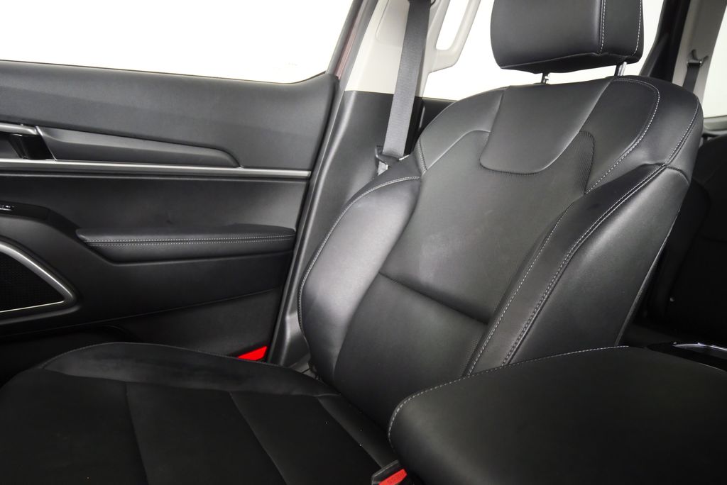 Thumbnail: 2022 Kia Telluride - 26