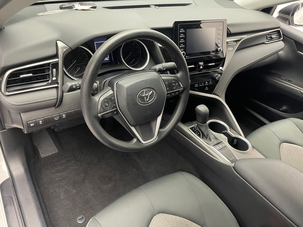 Thumbnail: 2022 Toyota Camry - 11