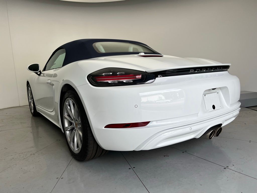 Thumbnail: 2024 Porsche 718 Boxster - 29