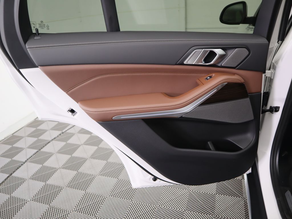 Thumbnail: 2026 BMW X5 - 27