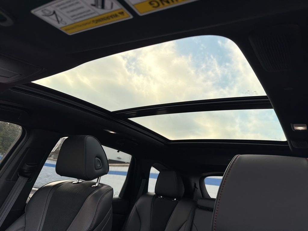 Thumbnail: 2025 Acura MDX - 11