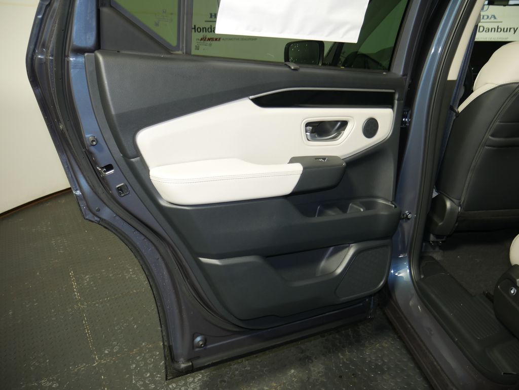 Thumbnail: 2026 Honda Pilot - 12