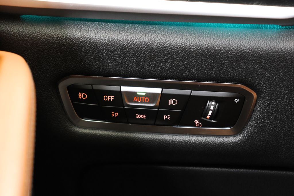 Thumbnail: 2022 BMW X7 - 17