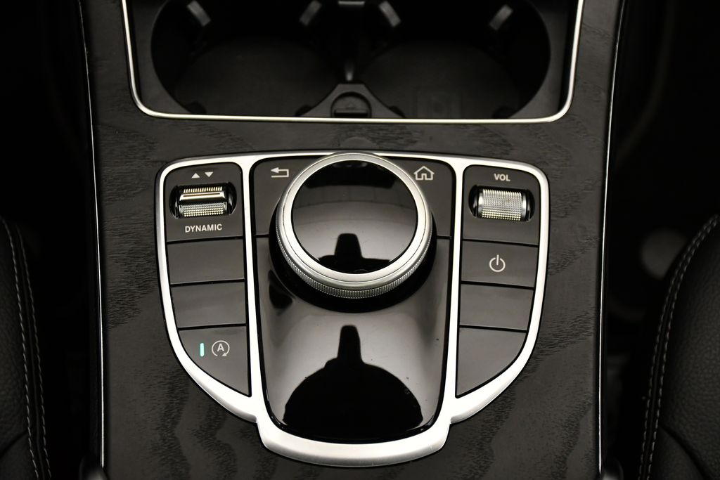 Thumbnail: 2021 Mercedes-Benz C-Class - 31