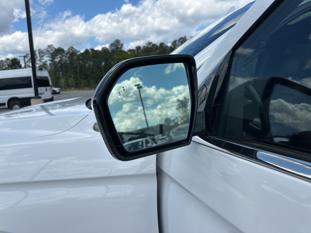 2023 Oxford White Ford Expedition Limited RWD SUV