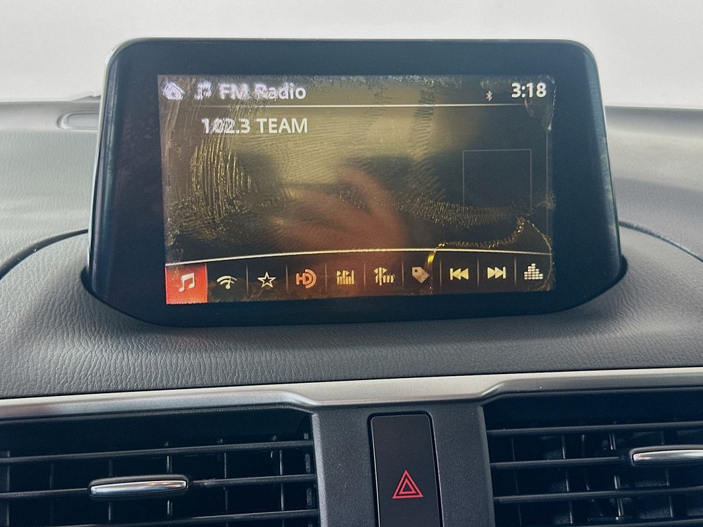 Thumbnail: 2018 Mazda Mazda3 - 15