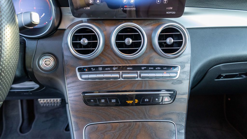 Used 2020 Mercedes-Benz GLC GLC 300 4D Sport Utility