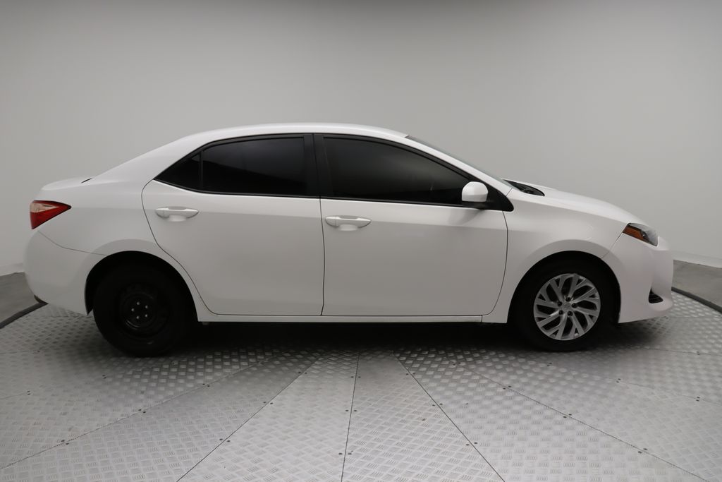 2018 Toyota Corolla LE 7