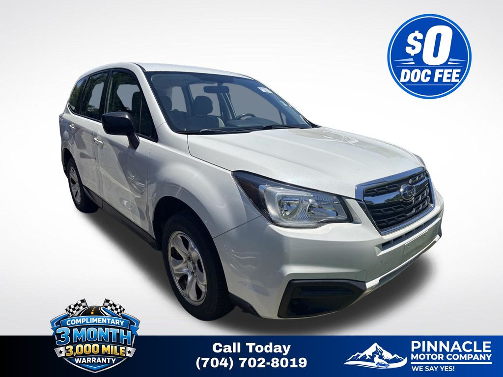 Crystal White Pearl 2017 Subaru Forester SUV / Crossover All-Wheel Drive 6-Speed Manual