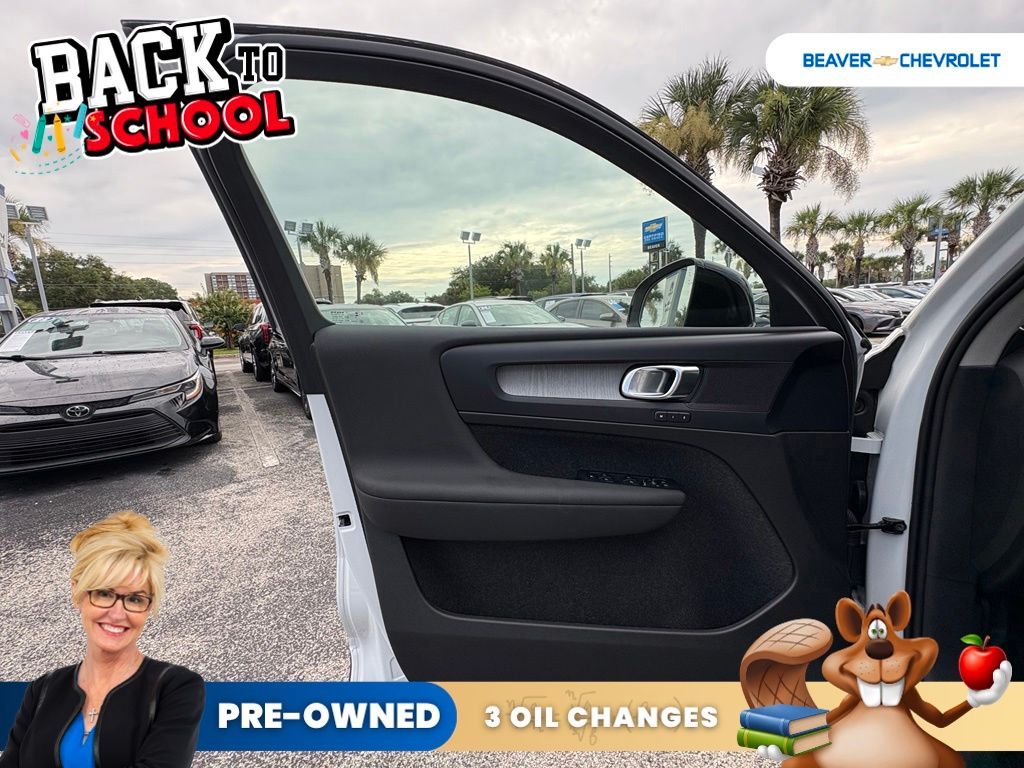 Used 2026 Volvo XC40 SUV
