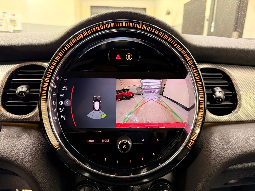 Thumbnail: 2023 MINI Cooper - 17