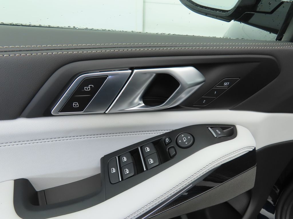 Thumbnail: 2026 BMW X5 - 23