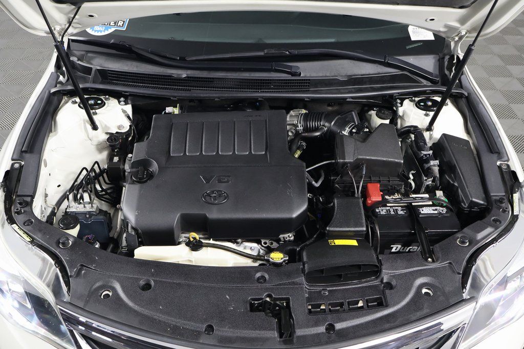 2013 Toyota Avalon Limited 15