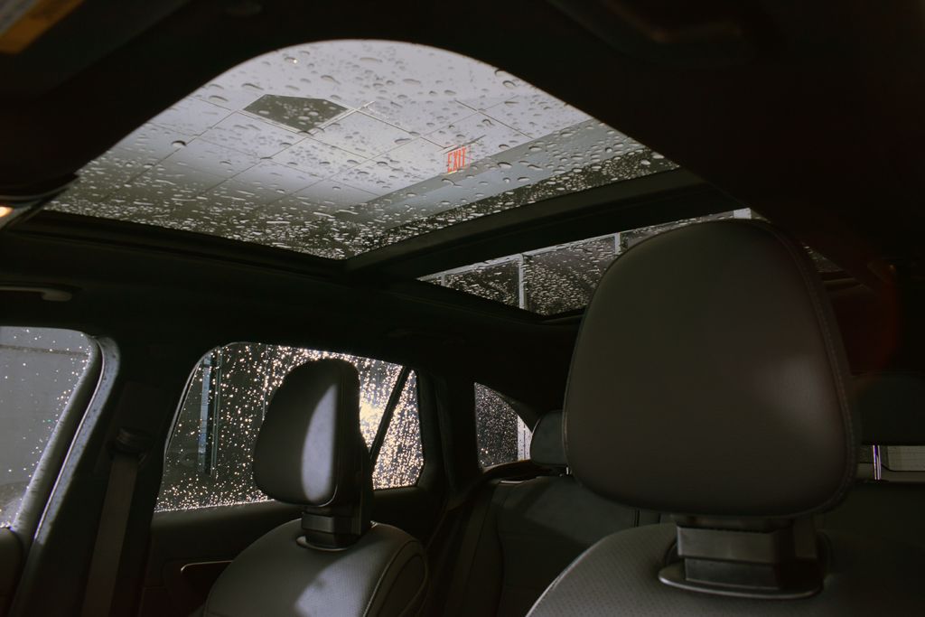 Thumbnail: 2026 Mercedes-Benz GLC - 13