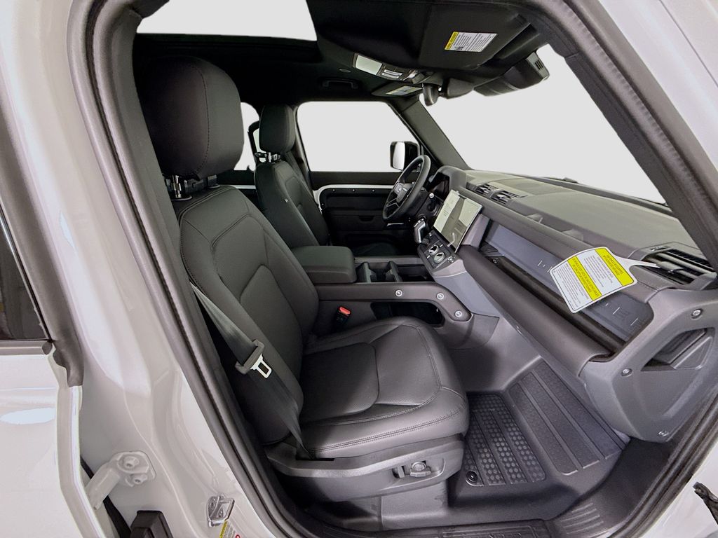Thumbnail: 2026 Land Rover Defender - 22