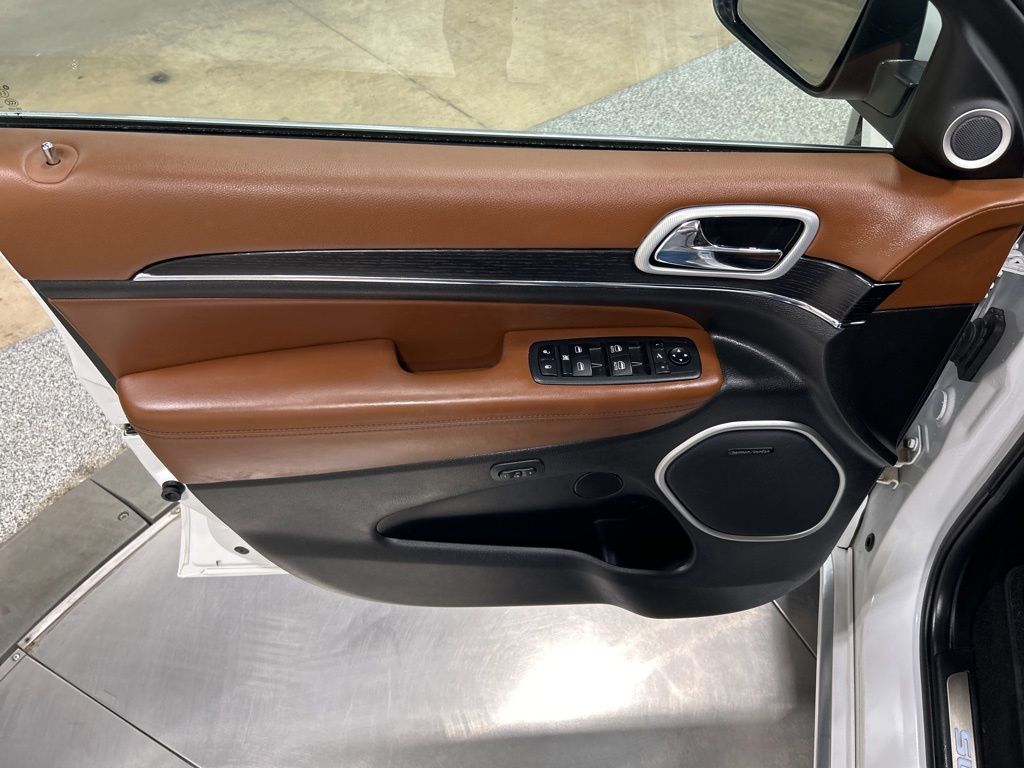 used 2020 Jeep Grand Cherokee car, priced at $28,821