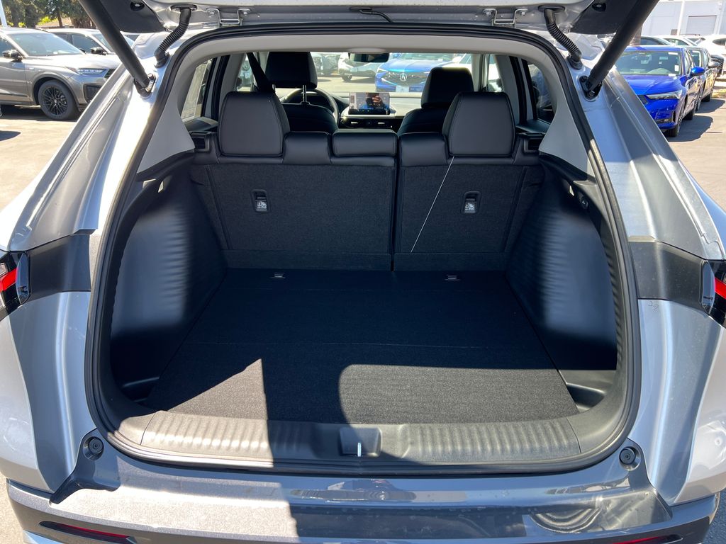 Thumbnail: 2025 Acura ADX - 23