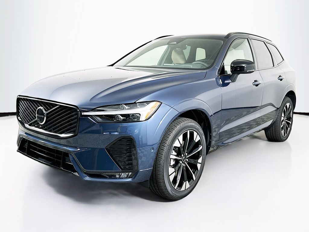 2026 Volvo XC60 B5 Plus