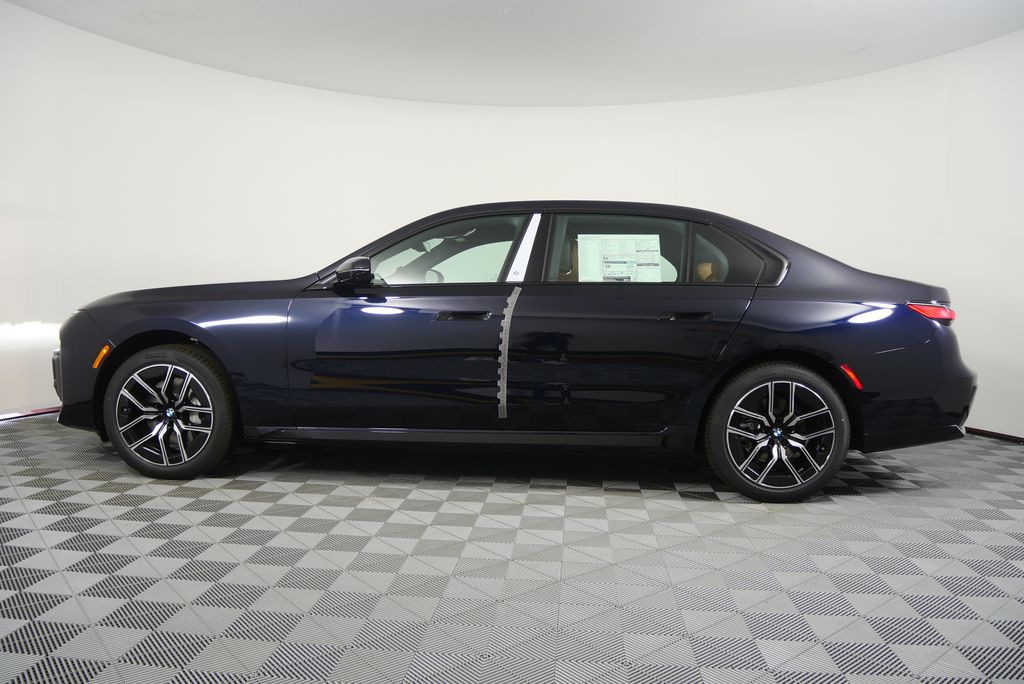 Thumbnail: 2025 BMW 7 Series - 6