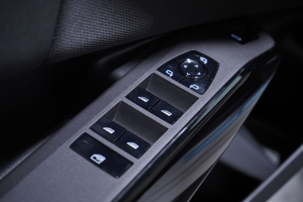 Thumbnail: 2026 BMW X3 - 11