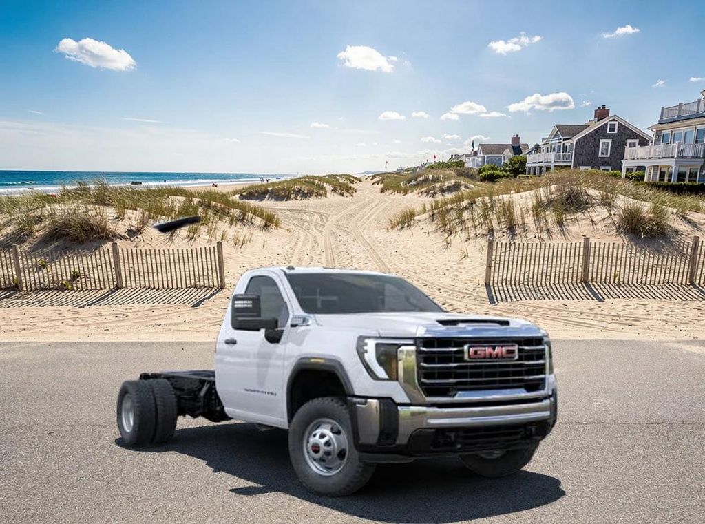 Summit White 2025 GMC Sierra 3500HD Pickup Truck Four-Wheel Drive Automatic