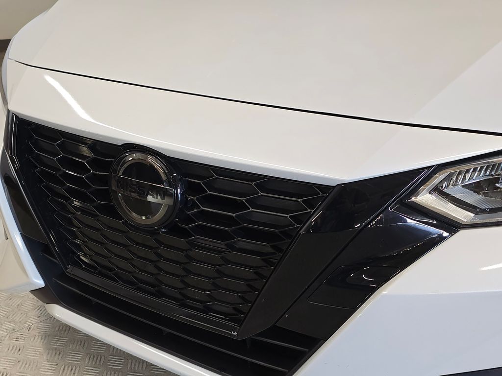 2023 Nissan Sentra SR photo 10