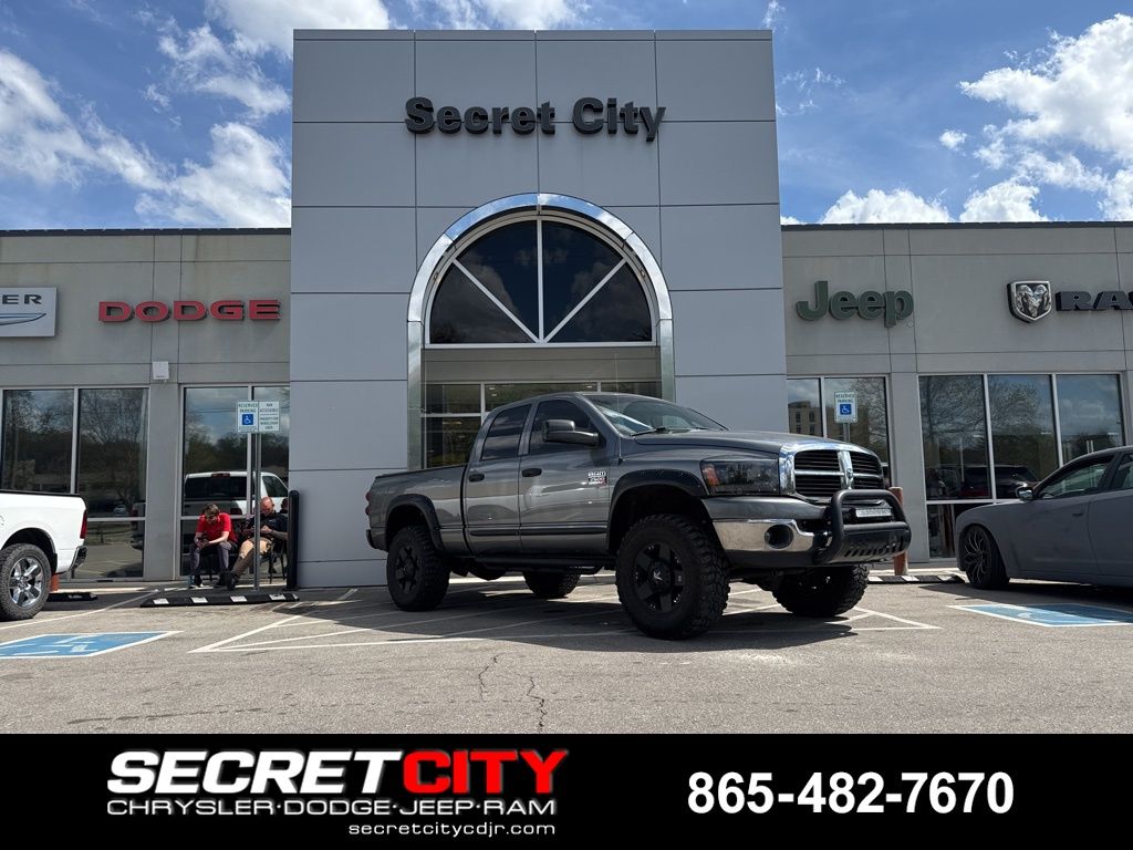Mineral Gray Metallic Clearcoat 2007 Dodge RAM 2500 SLT Quad Cab 4WD Pickup Truck Four-Wheel Drive 4-Speed Automatic