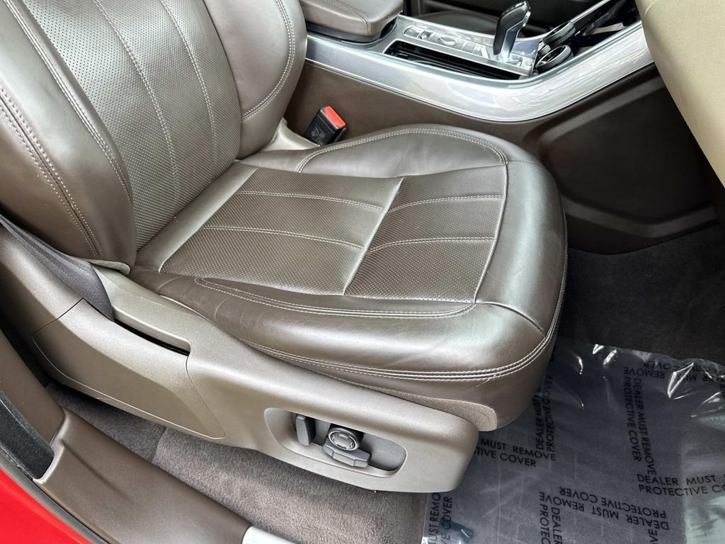 Thumbnail: 2019 Land Rover Range Rover Sport - 22